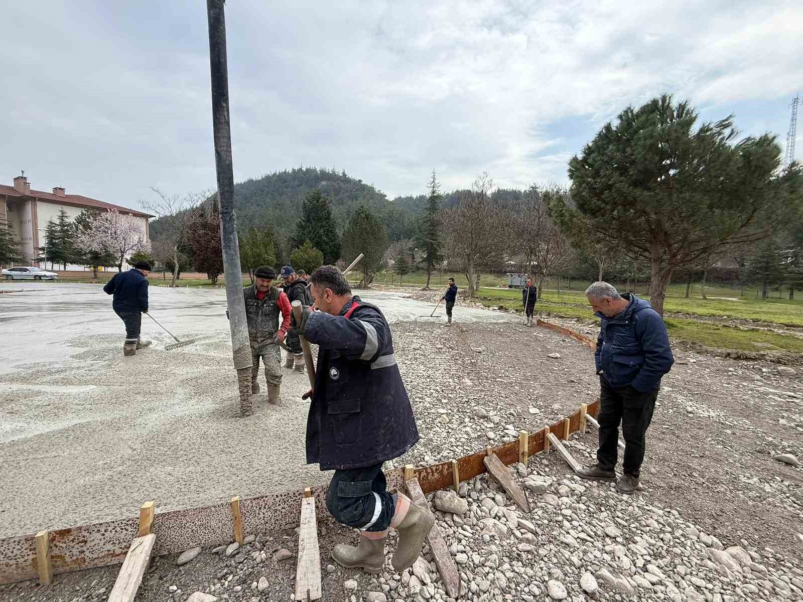 fatih mahallesinde tema park insasi basladi WlT18MIN