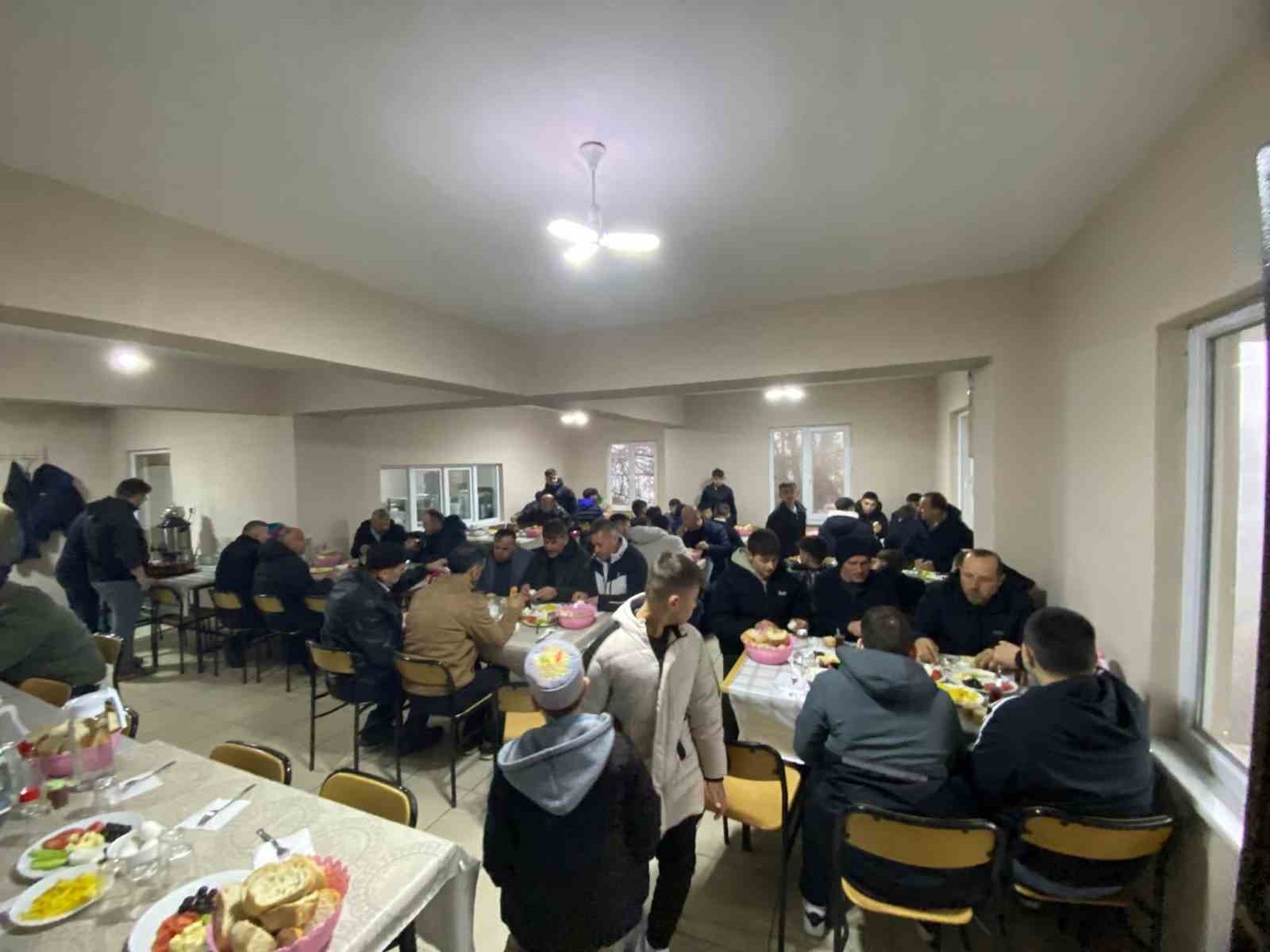 gebe koyunde ramazan bayrami gelenegi bu yil da surduruldu cbOYteQu