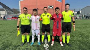 inanclari imkanlarini asti caycumanin gencleri profesyonel takimi yendi NhCLwgOL