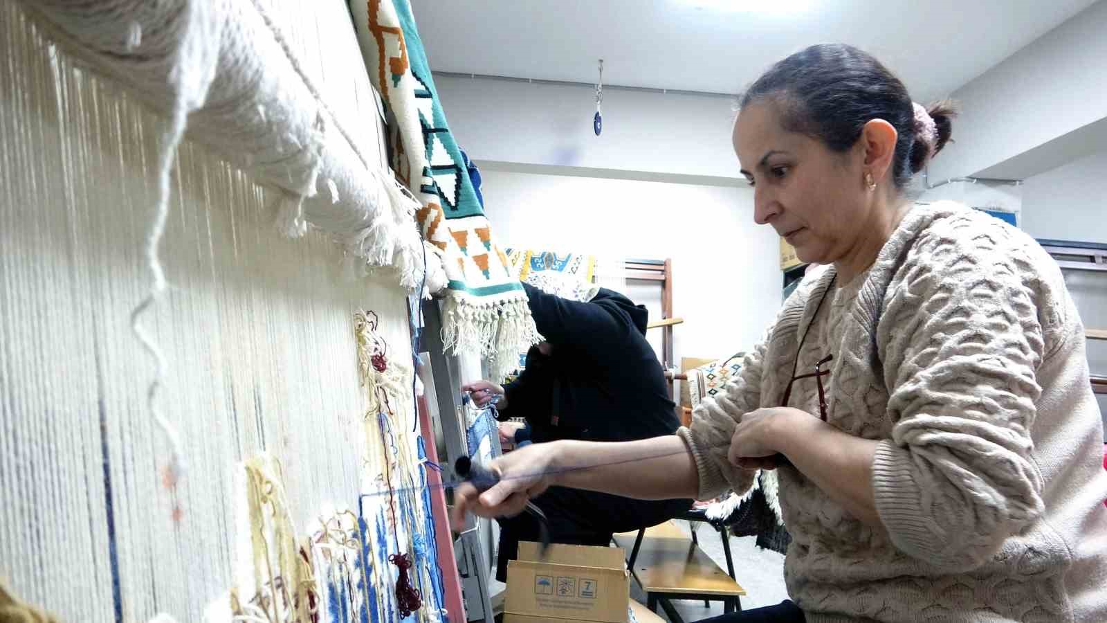 kadinlarin emegi kulturel mirasi yasatiyor rimR2zhI