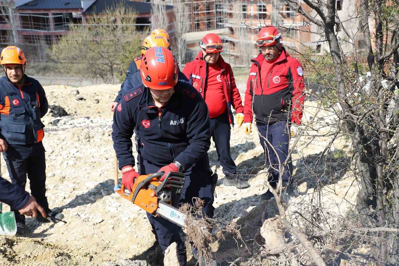 kastamonuda afad ekiplerinden heyelan tatbikati Ly5h27By