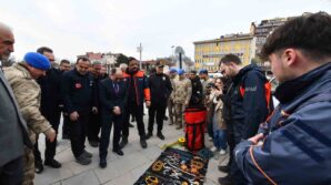 kastamonuda arama ve kurtarma ekiplerinin kullandigi malzemeler sergilendi teLfz9yX