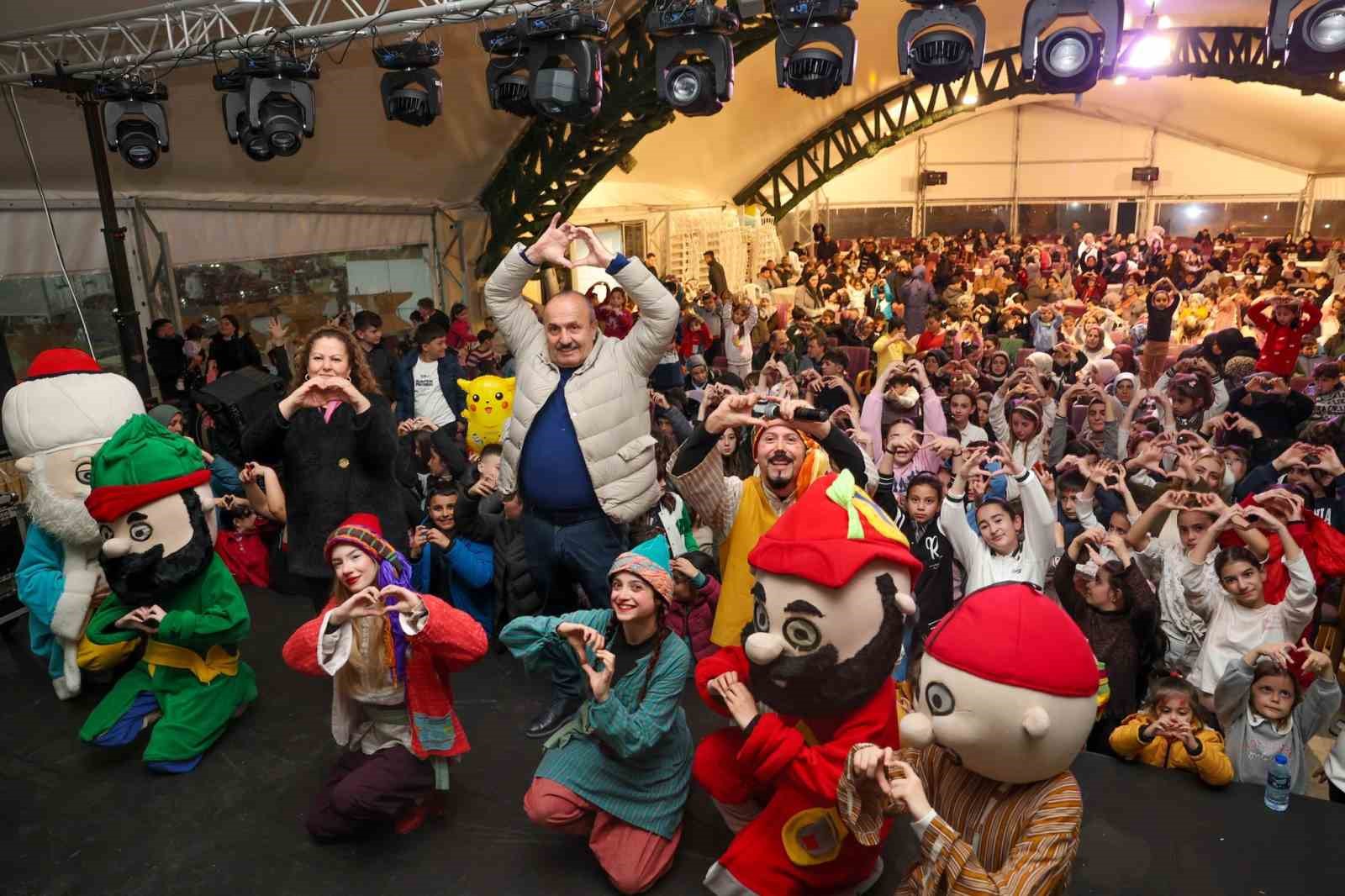 kastamonuda cocuklar muzikal gosterisiyle bulustu