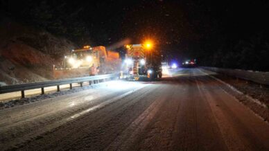 kastamonuda yogun kar yagisi araclar yolda mahsur kaldi hN1C7xOK