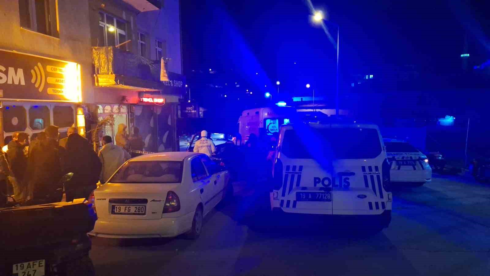 metrelerce yukseklikten beton zemine dusen yasli adam hayatini kaybetti 9wtWyAG7