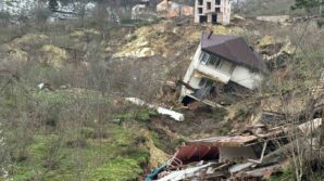 orduda heyelan evler yikildi yol coktu aLTRsYiX