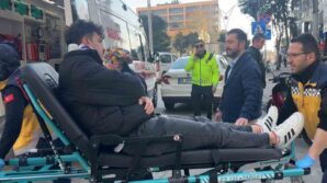 otomobile carpmamak isterken dusen motosiklet surucusu yaralandi qCdElH21