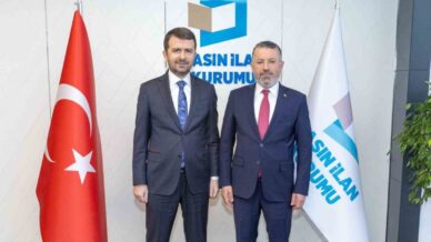 rektor kirisik bik genel muduru abdulkadir cay ile bir araya geldi SpR9SkFM