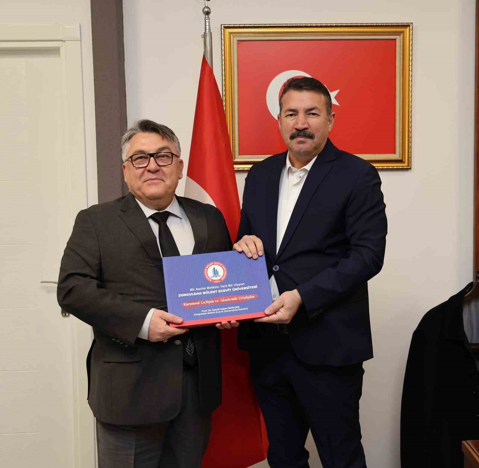 rektor ozolcerden devrek belediye baskani ulupinara ziyaret Y8JC4XOs