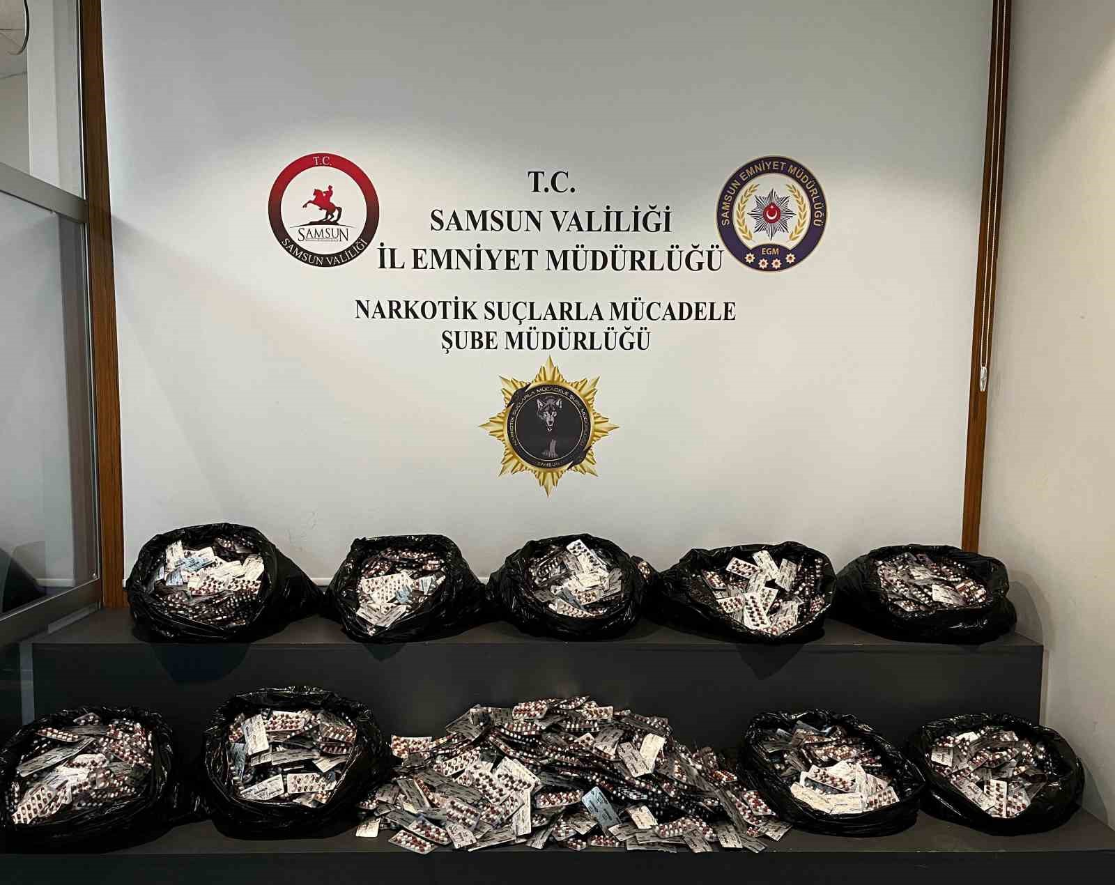 samsunda narkotik operasyonu 52 bin 206 adet uyusturucu hap ele gecirildi Pq7hhlp1