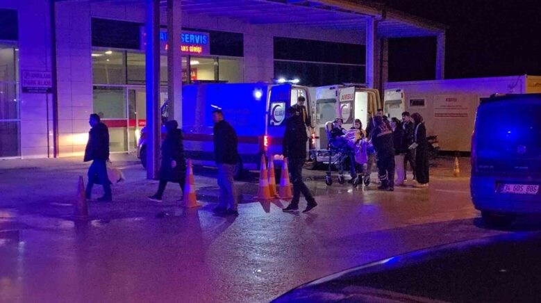 samsunda otomobil ormanlik alana yuvarlandi 7 yarali PqjsKqf6