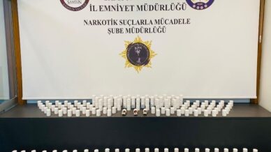samsunda uyusturucu operasyonu 12 bin sentetik ecza ele gecirildi znIyuWGS