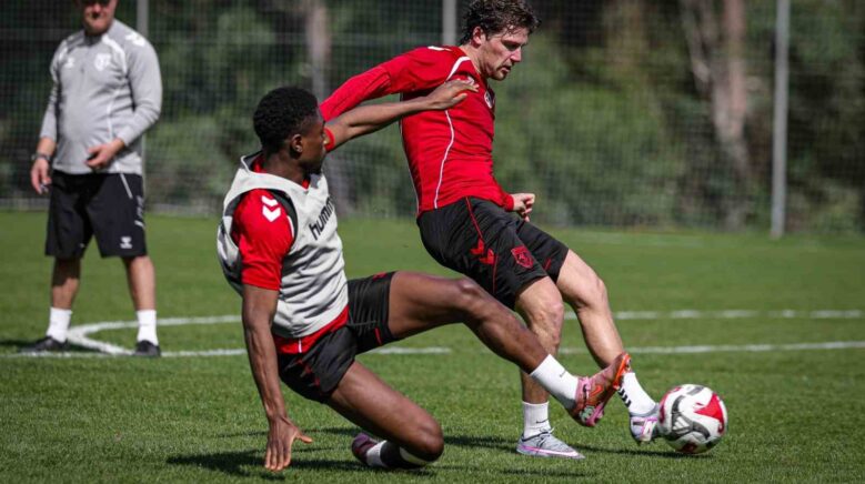 samsunspor fenerbahce deplasmaninda puan pesinde IXxR4TES