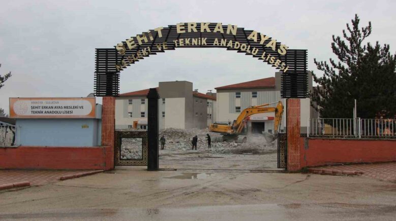 suluovada 40 yillik okulun yerine mesleki egitim ussu yapiliyor nMmbnakV