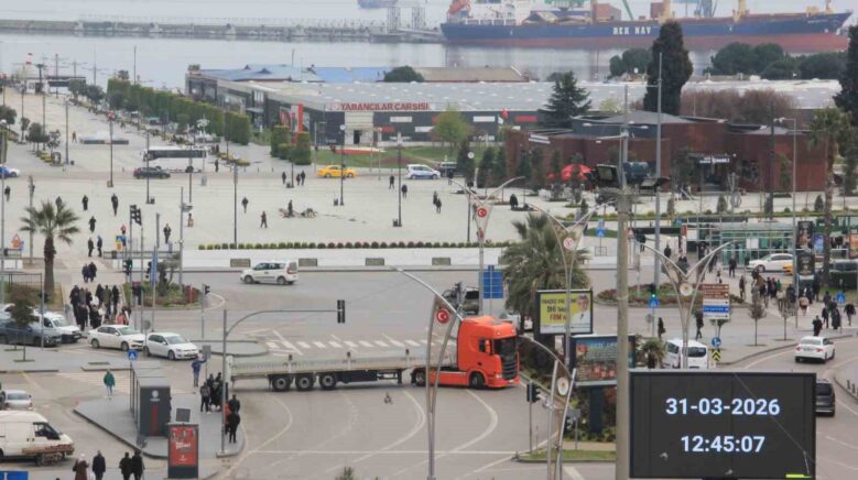 tirdan trafigi tehlikeye dusuren hareket e2G7VKQO