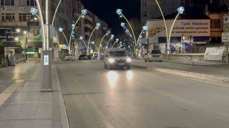 tokatta 56 buyuklugundeki deprem sonrasi egitime 1 gun ara verildi MuC9k91G