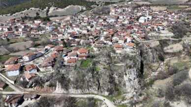 tokatta 56 buyuklugundeki depremin merkezi pinarbeyli havadan goruntulendi RyZr8vwf