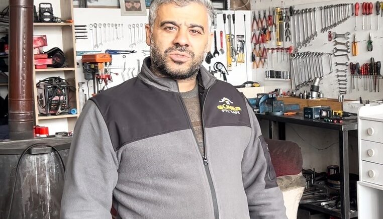 tokatta kar duvarlari yolu tunele cevirdi UU4DLZP5