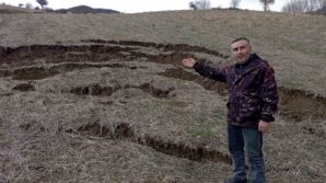 tokatta yagis sonrasi heyelan tarlayi kullanilamaz hale getirdi A46V4wkC