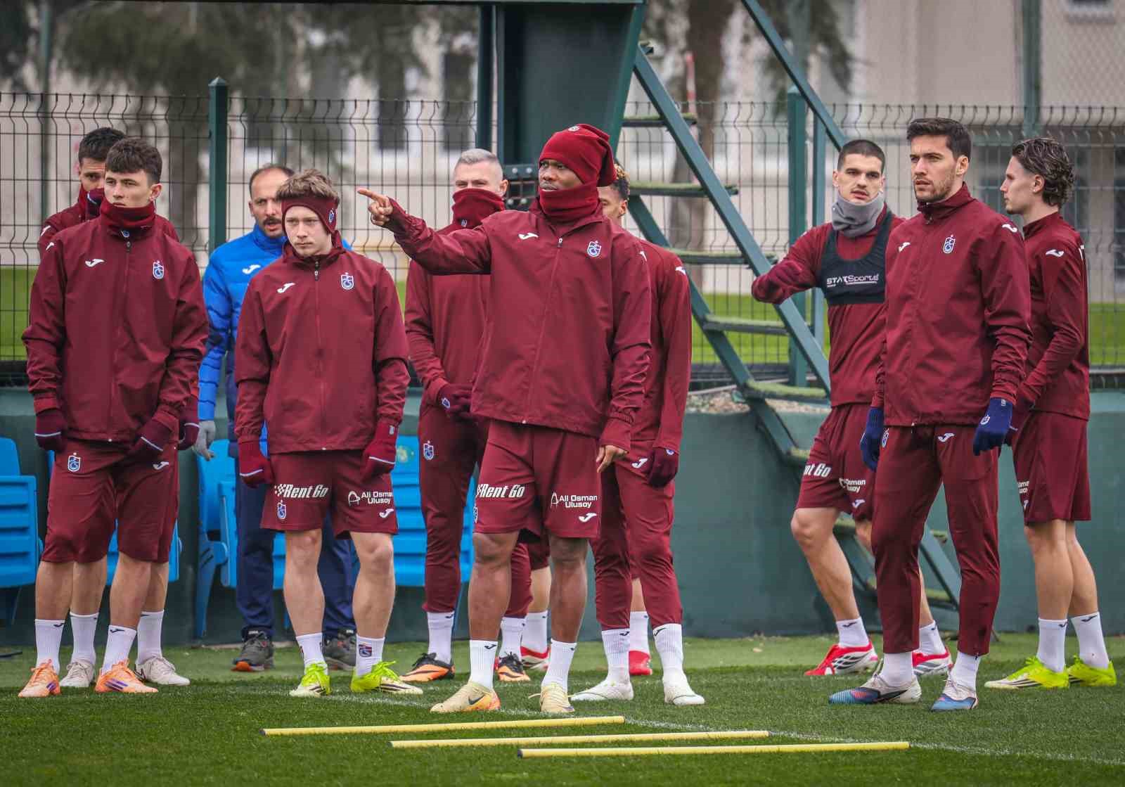 trabzonspor ara vermeden eyupspor maci hazirliklarina basladi TvhIvcSC
