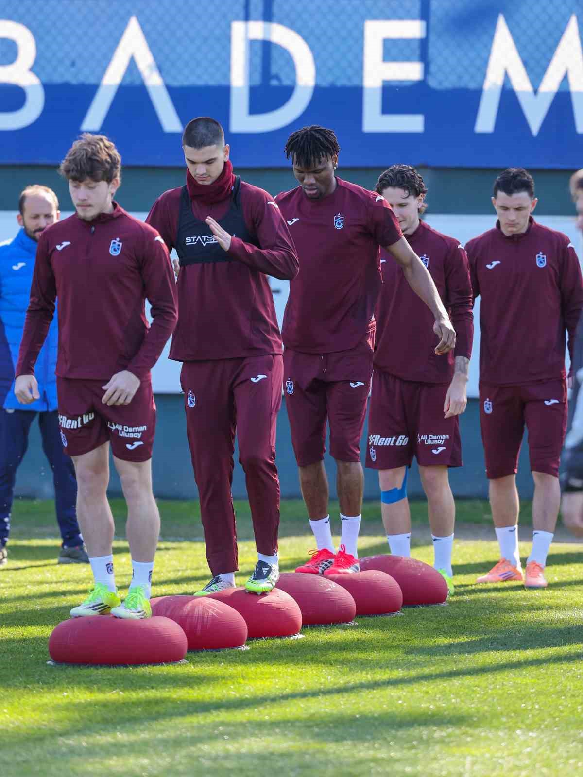 trabzonspor caykur rizespor maci hazirliklarina basladi M9sMq7J2