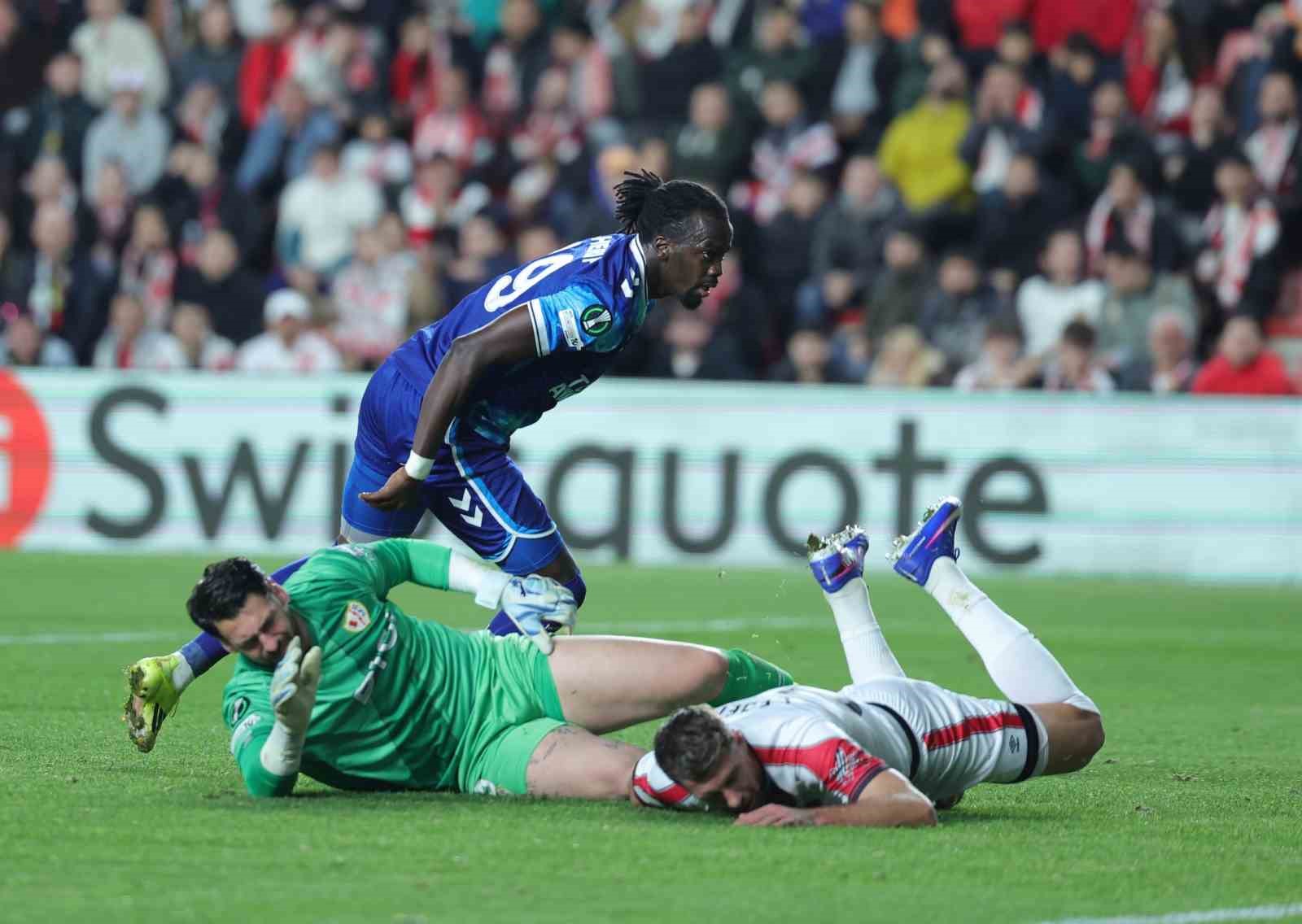 uefa konferans ligi rayo vallecano 0 samsunspor 1 mac sonucu c6afPI29