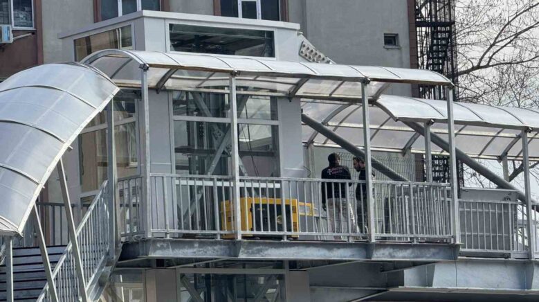 ust gecit asansorunde sona gelindi R1P271jQ