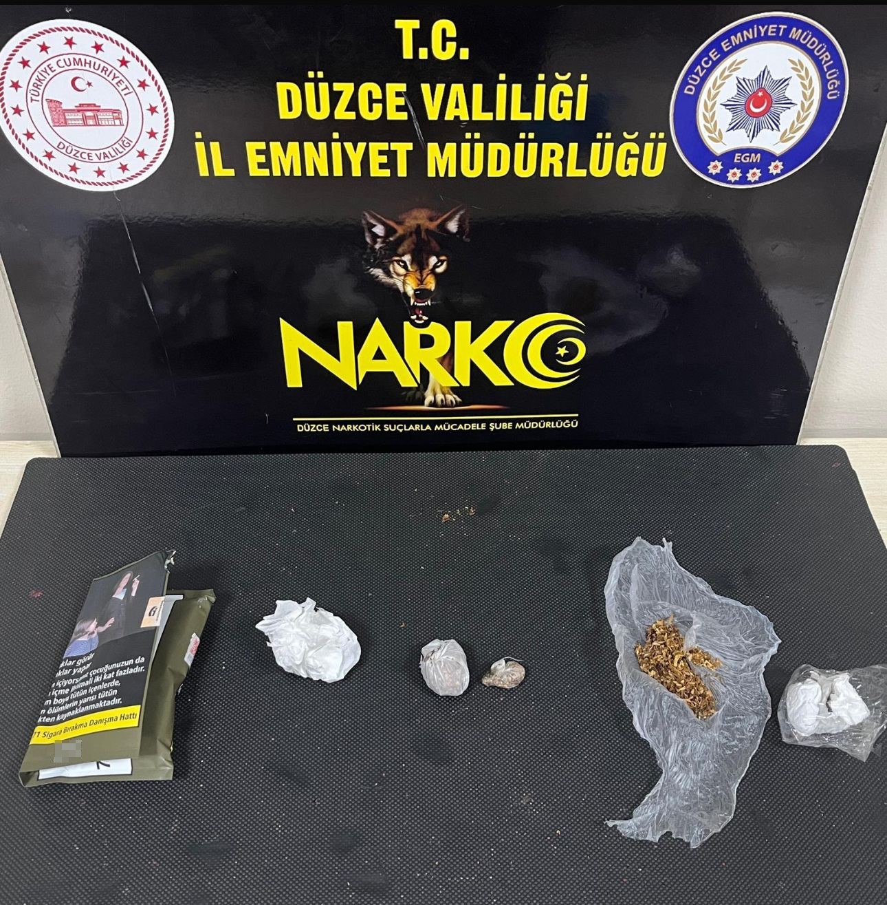 uyusturucu saticisi 2 kisi tutuklandi AacTC3ab