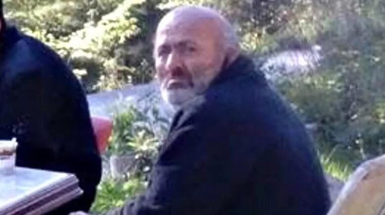 yalniz yasadigi evde hareketsizce yatarken bulunan adam kurtarilamadi WQPQtfEJ