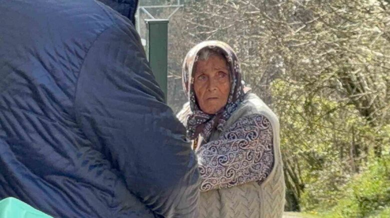 zihinsel engelli anne ve 2 oglu ortada kaldi ctCsJ7LA