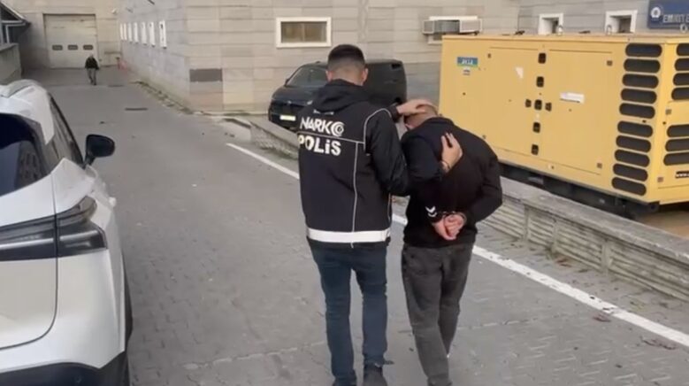 15 yil hapis cezasi bulunan firari hukumlu yakalandi M68WRtHw