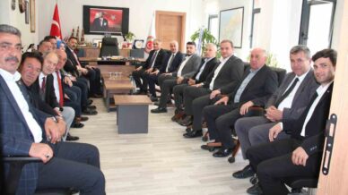 ak parti heyetinden karaveliye ziyaret LtbLz87A