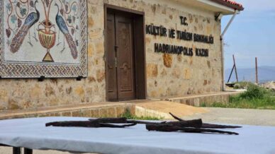 antik kazida 1500 yillik bicak seti bulundu ymHsf3zY