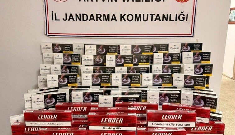 artvinde kacakcilikla mucadelede 9 bin 690 paket sigara ele gecirildi ZqPRwcxx