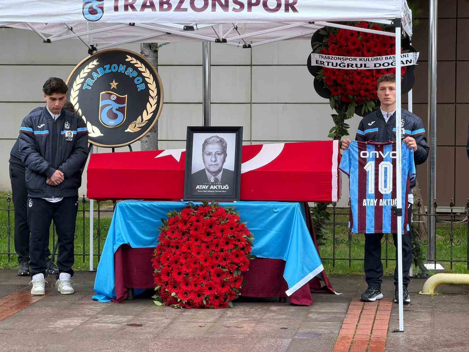 atay aktug icin toren duzenlendi kdIEatKv