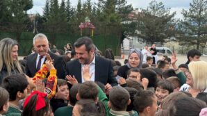 baskan cetinkaya ogrencilerle bir araya geldi NhRhmOmq