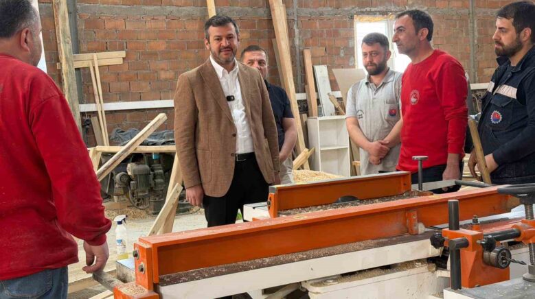 baskan cetinkayadan uretim hamlesi belediye marangozhanesinin kapasitesi 3 kat artti UyzmYNj6