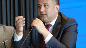 baskan dogandan astorya tepkisi kimse bizi yunan ismi vermekle itham edemez O5H1QQXL