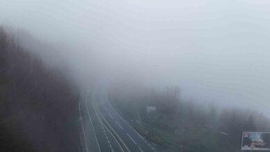 bolu daginda sis ve saganak etkili oluyor WXg7HNiK