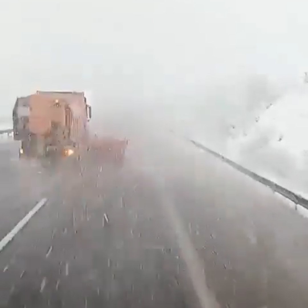 bolu gecisinde yogun kar yagisi etkili oldu LQgl1ccy