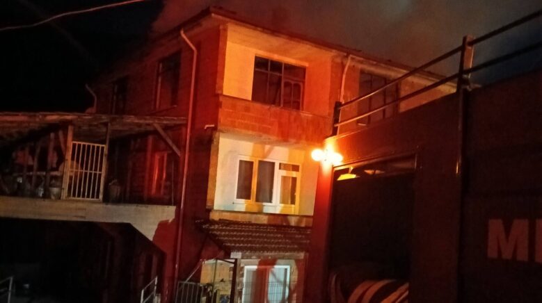 boluda 3 katli binada yangin cikti 5IcKJsKW