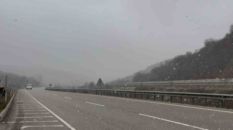 corumda kar yagisi etkili oluyor Tqgs1N2e