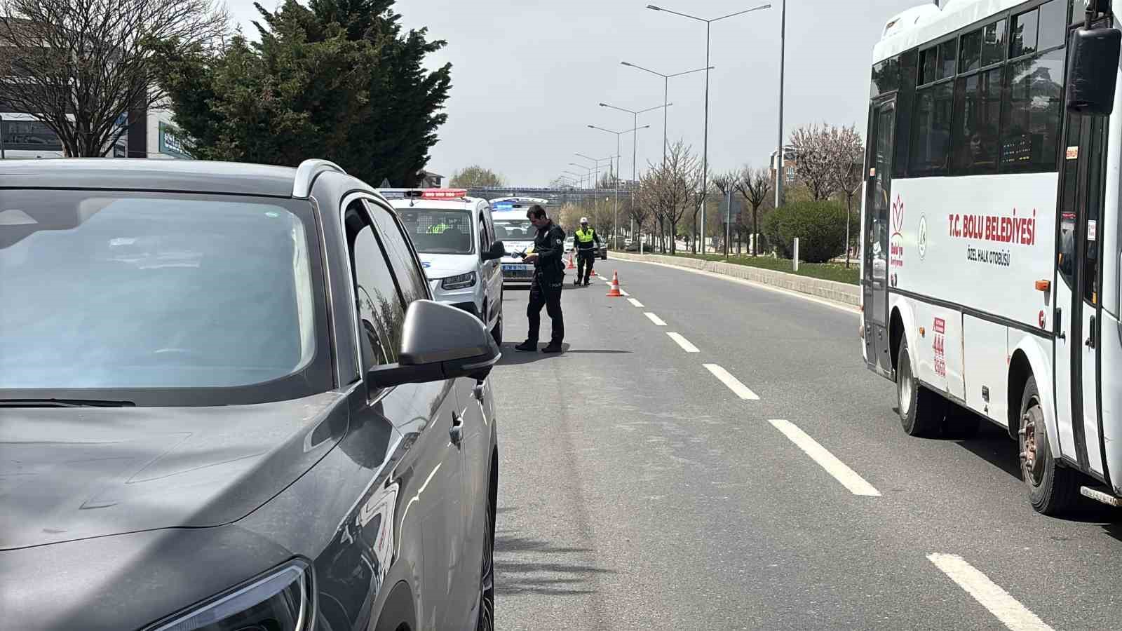 d 100de karsiya gecmek isterken cipin carptigi yasli adam agir yaralandi wheataNU