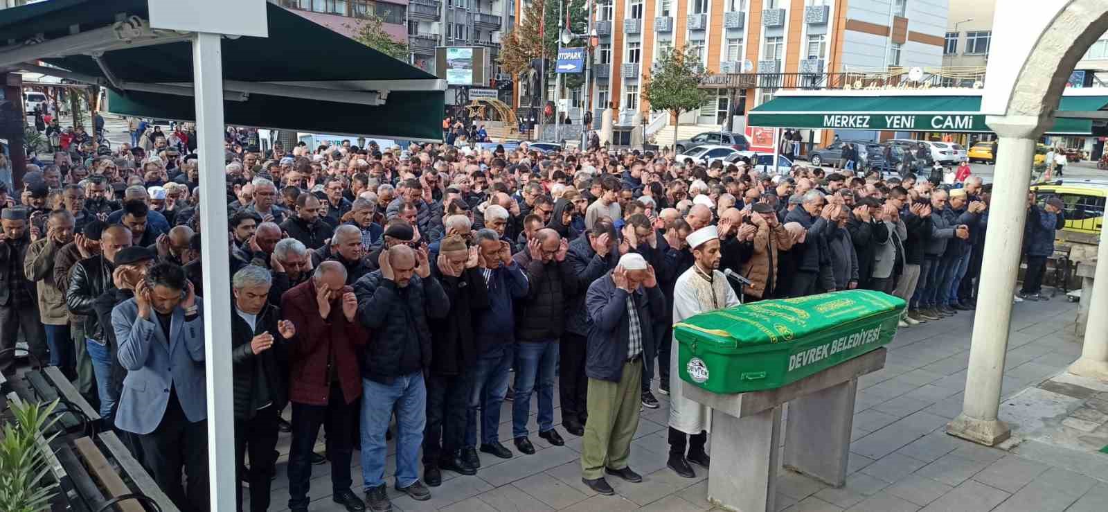 devrekin sevilen kalay ustasii son yolculuguna dualarla ugurlandi Acp61mtt