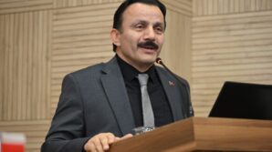 diyanet isleri baskan yardimcisi demirden ogrencilere onemli bilgiler LhQguBrm