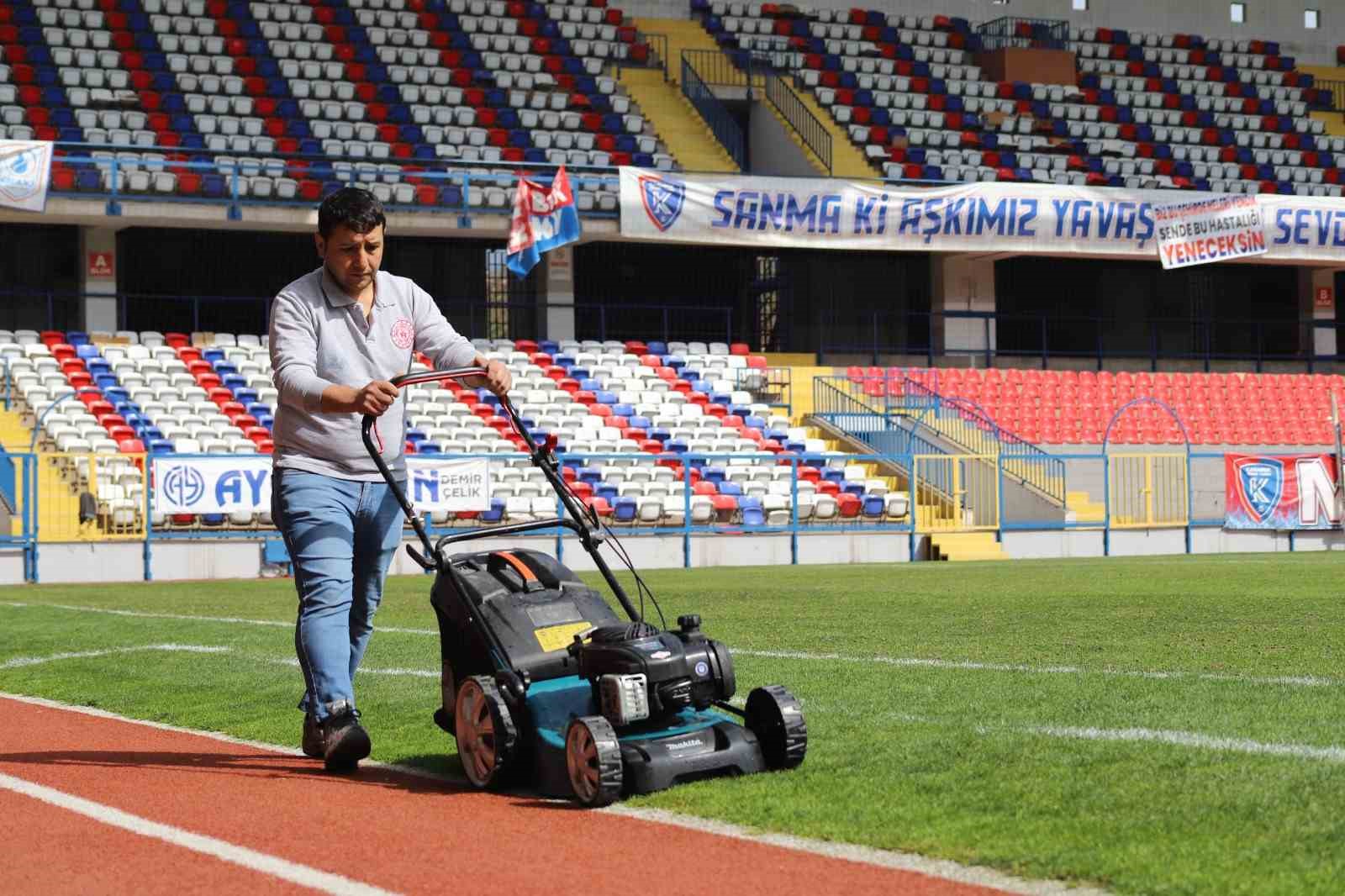 dr necmettin seyhoglu stadyumunda bakim calismasi baslatildi LjRFeMOu