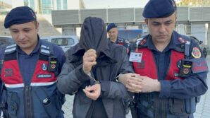 evinde kokain uyusturucu hap ve esrar ele gecti 3GMFr5VI