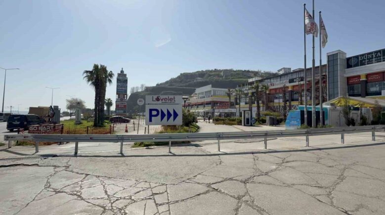 facianin yasandigi lovelet avmde arac giris cikislari bariyerlerle kapatildi baaUCutc