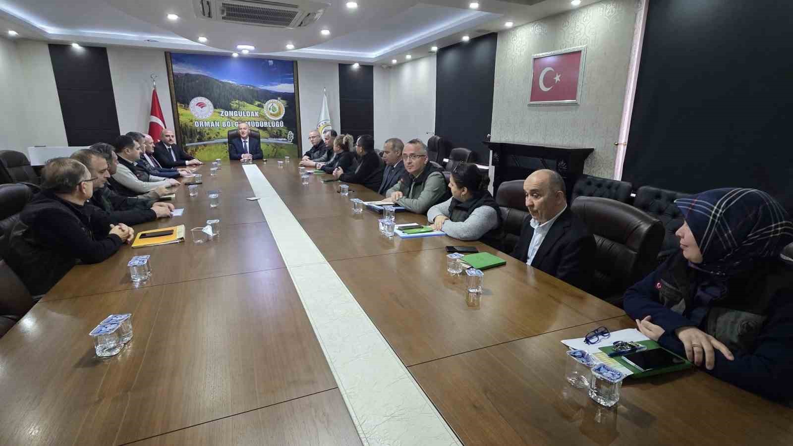 halil oflu yonetim kadrosuyla ilk toplantisini gerceklestirdi N636zw4N