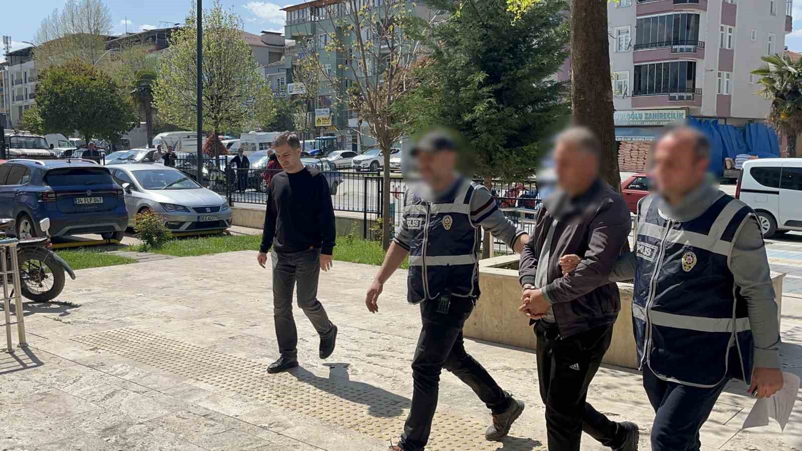 insan kacakcisi tir surucusu tutuklandi DrGN3Xdu